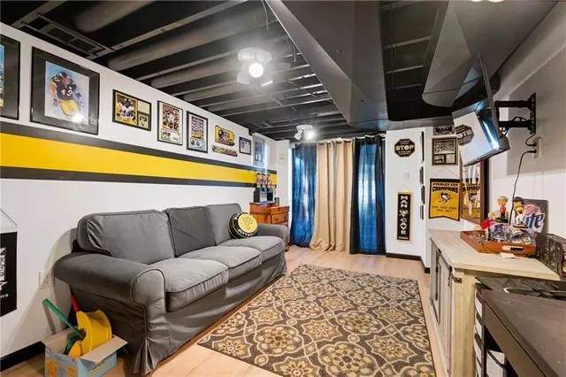 $315,000 | 1218 Edgewood Drive, West Leechburg, PA 15656