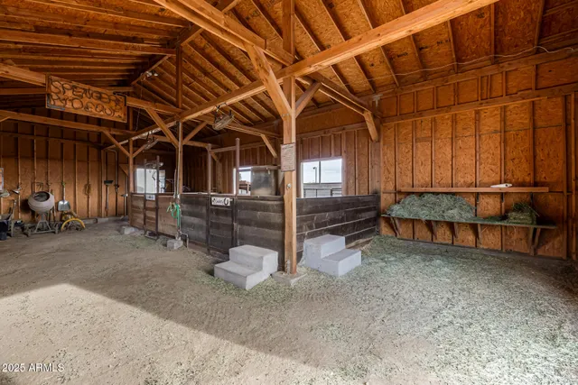 $1,940,000 | 447 West Judd Road, San Tan Valley, AZ 85143