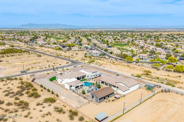$1,940,000 | 447 West Judd Road, San Tan Valley, AZ 85143