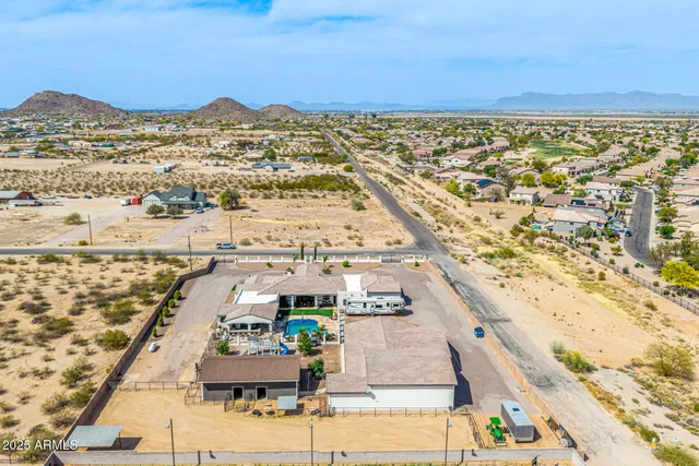 $1,940,000 | 447 West Judd Road, San Tan Valley, AZ 85143