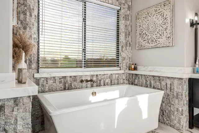 $1,940,000 | 447 West Judd Road, San Tan Valley, AZ 85143