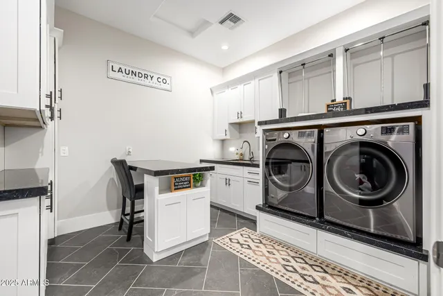 $1,940,000 | 447 West Judd Road, San Tan Valley, AZ 85143