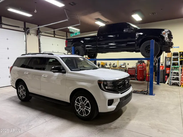 $1,940,000 | 447 West Judd Road, San Tan Valley, AZ 85143