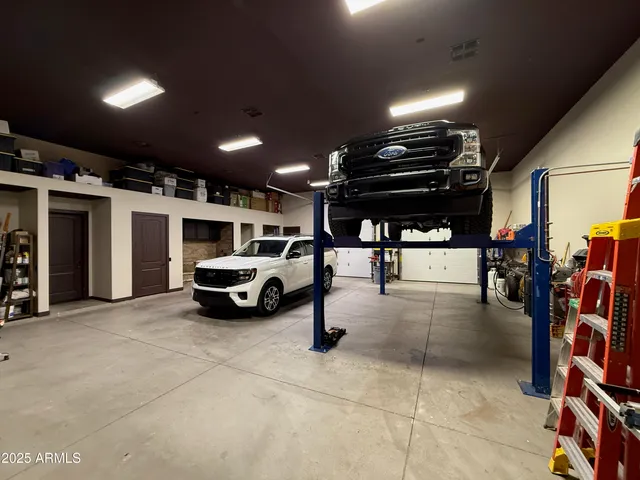 $1,940,000 | 447 West Judd Road, San Tan Valley, AZ 85143