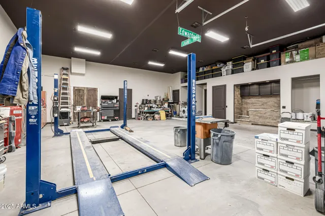 $1,940,000 | 447 West Judd Road, San Tan Valley, AZ 85143