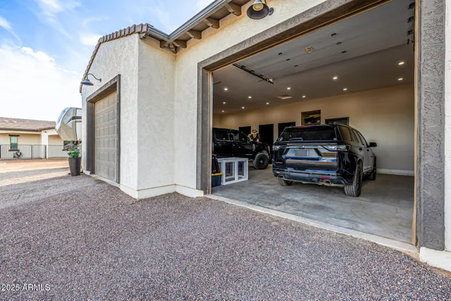 $1,940,000 | 447 West Judd Road, San Tan Valley, AZ 85143