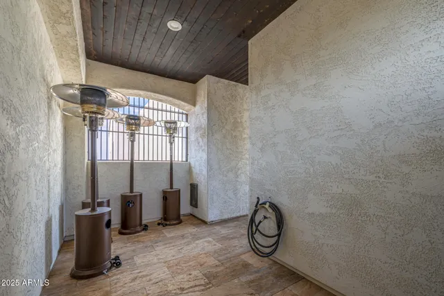 $1,940,000 | 447 West Judd Road, San Tan Valley, AZ 85143