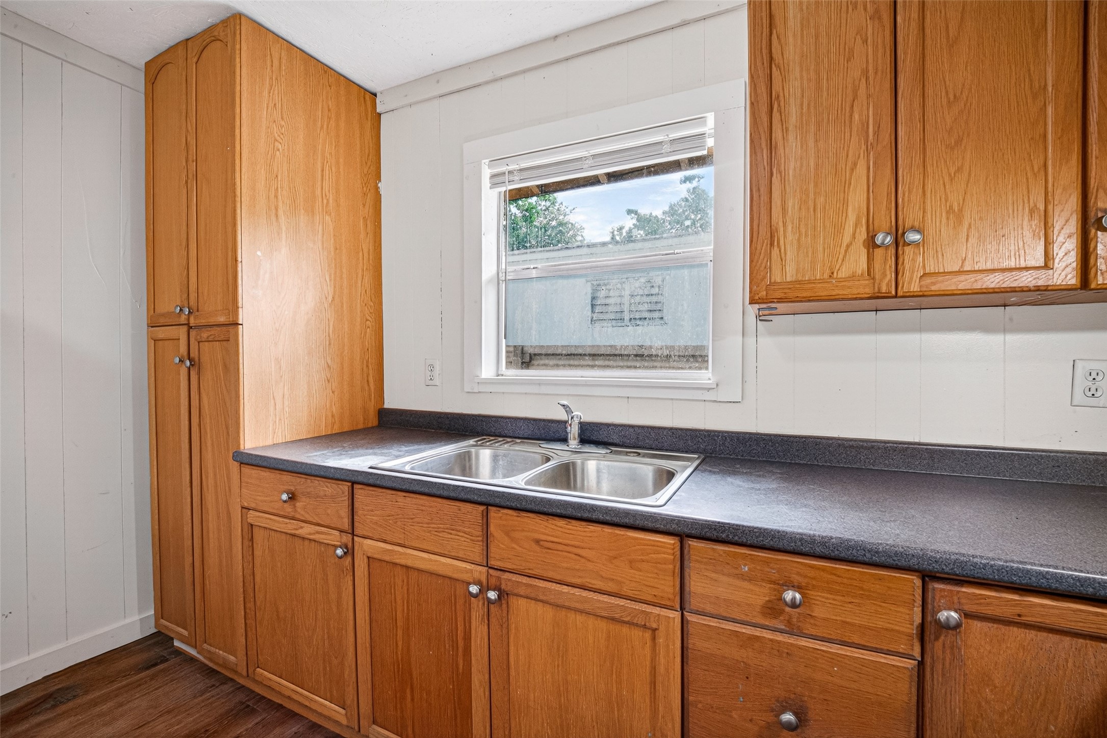12731 Wanda Way, Unit 685 Rosharon, TX 77583 - Photo 4 of 12 Kitchen