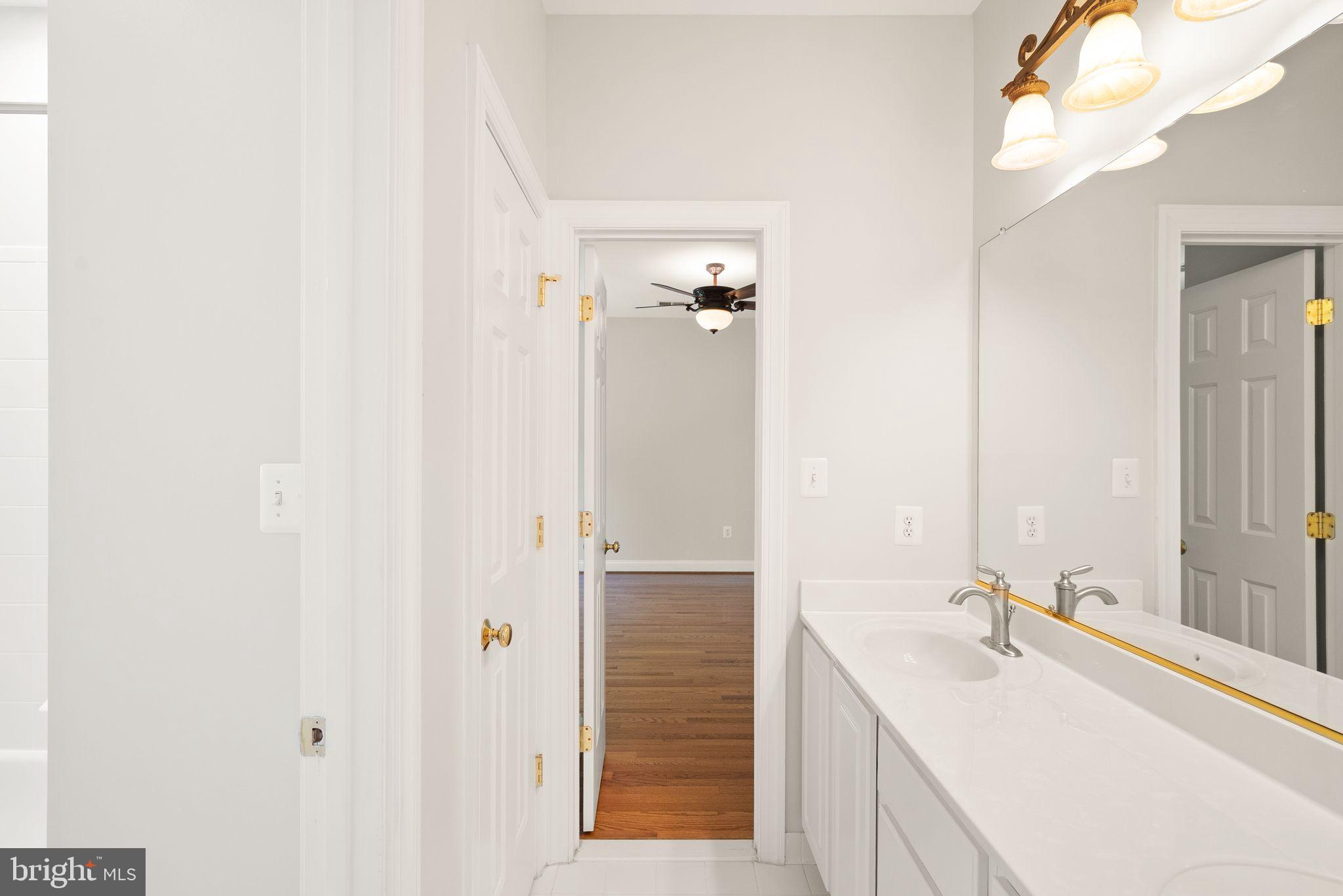 9401 Keyser Road Nokesville, VA 20181 - Photo 56 of 106 Jack and Jill sinks Connecting Bedrooms 2 and 3