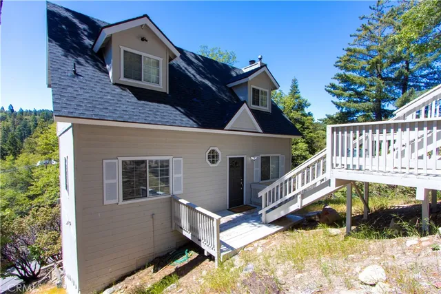 $449,000 | 26448 Thunderbird Drive, Lake Arrowhead, CA 92391