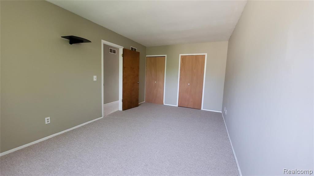 1198 Stonehenge Road Flint, MI 48532 - Photo 10 of 18