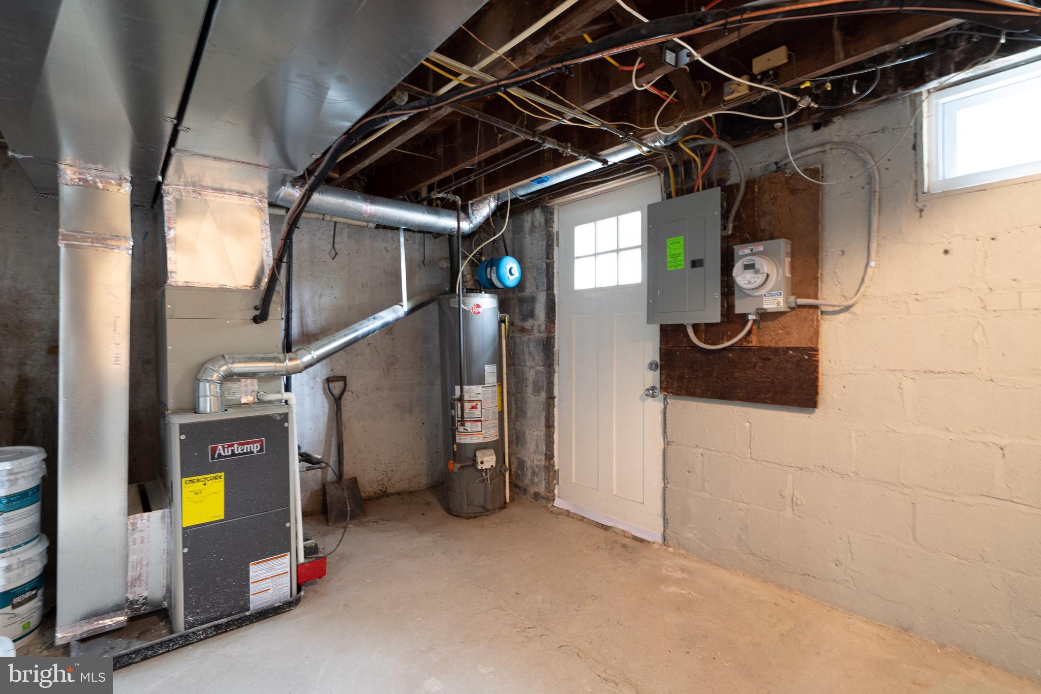 4415 Pen Lucy Road Baltimore, MD 21229 - Photo 26 of 27 Brand new HVAC