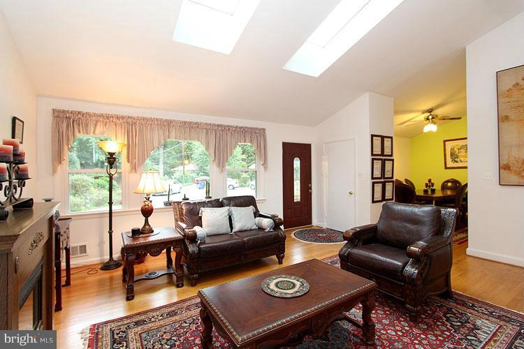 6606 Rannoch Court Bethesda, MD 20817 - Photo 3 of 24 Light-Filled Living Room