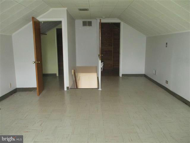 1903 Ellinwood Road Baltimore, MD 21237 - Photo 16 of 22 Bedroom