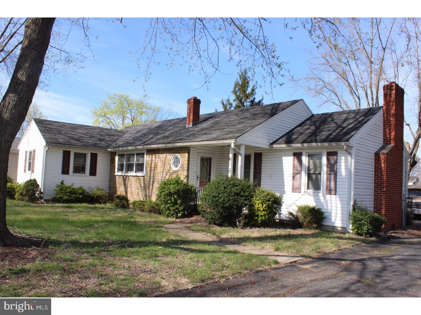 615 South Chester Avenue Riverside, NJ 08075 - Photo 1 of 19