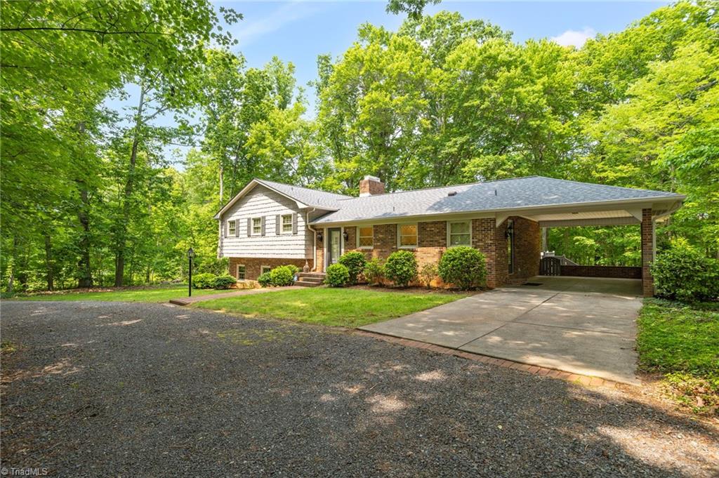 2665 Kecoughtan Road Pfafftown, NC 27040 - Photo 3 of 49 Gallery Image 3