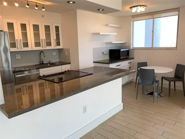 $4,500 | 1688 West Avenue, Unit 1008, Miami Beach, FL 33139