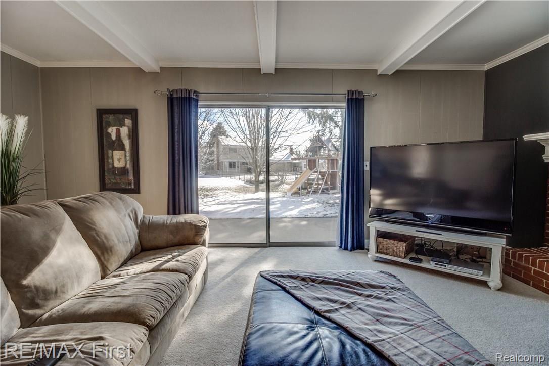 645 Baker Street Rochester, MI 48307 - Photo 22 of 39 interiors-22 - Copy.jpg