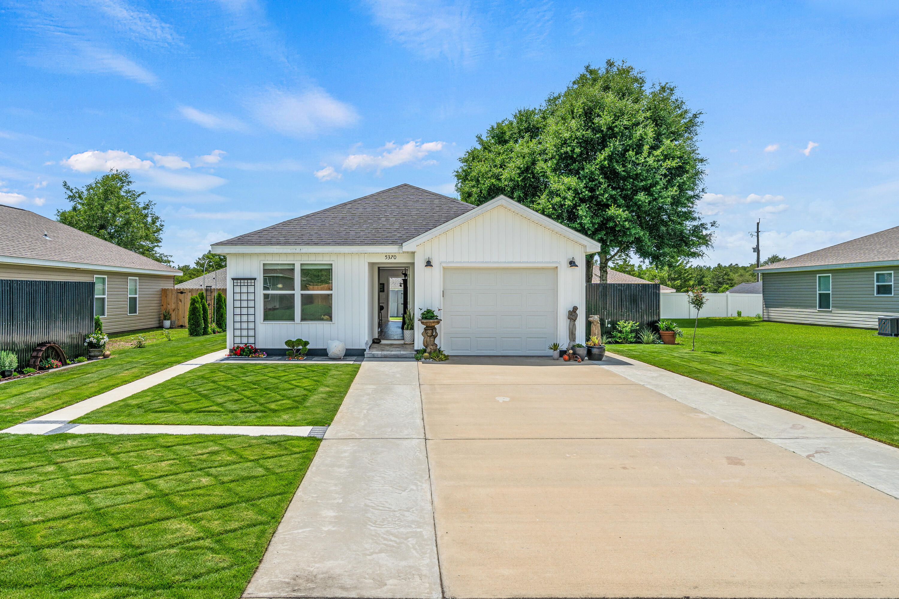 5370 Highview Drive Crestview, FL 32539 - Photo 3 of 45 DSC08358