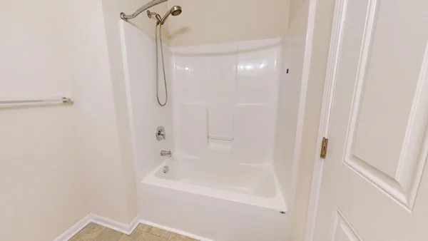 $2,000 | 1014 Summerfield Glen, Ann Arbor, MI 48103