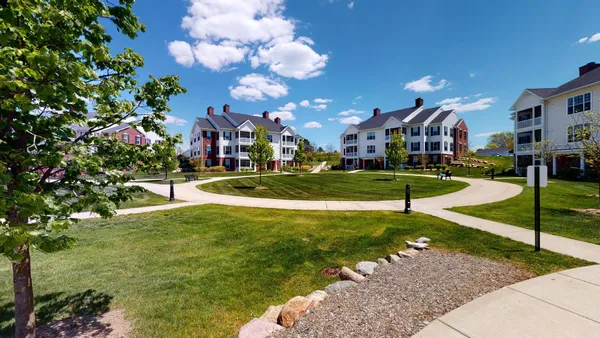 $2,000 | 1014 Summerfield Glen, Ann Arbor, MI 48103