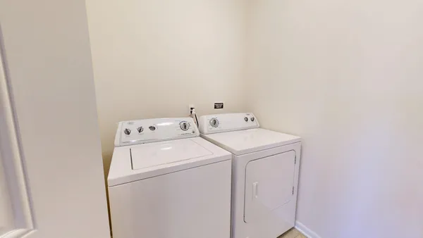 $2,000 | 1014 Summerfield Glen, Ann Arbor, MI 48103