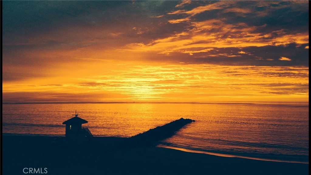 625 Esplanade, Unit 13 Redondo Beach, CA 90277 - Photo 19 of 19 a view of an ocean from a balcony