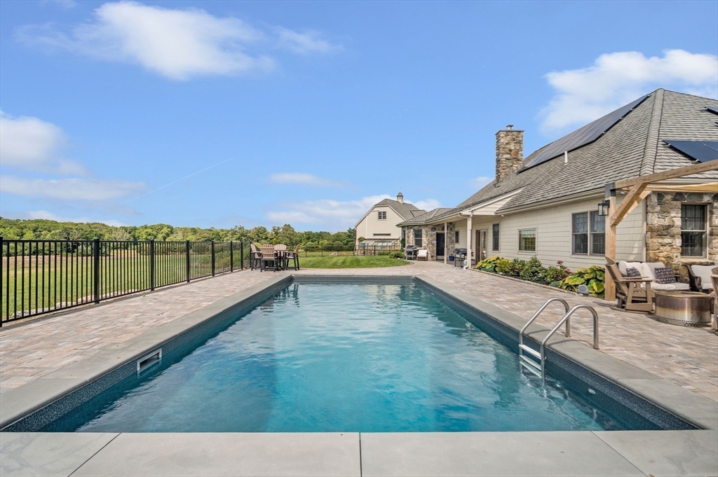 495 Bushee Road Swansea, MA 02777 - Photo 31 of 42 Gallery Image 31