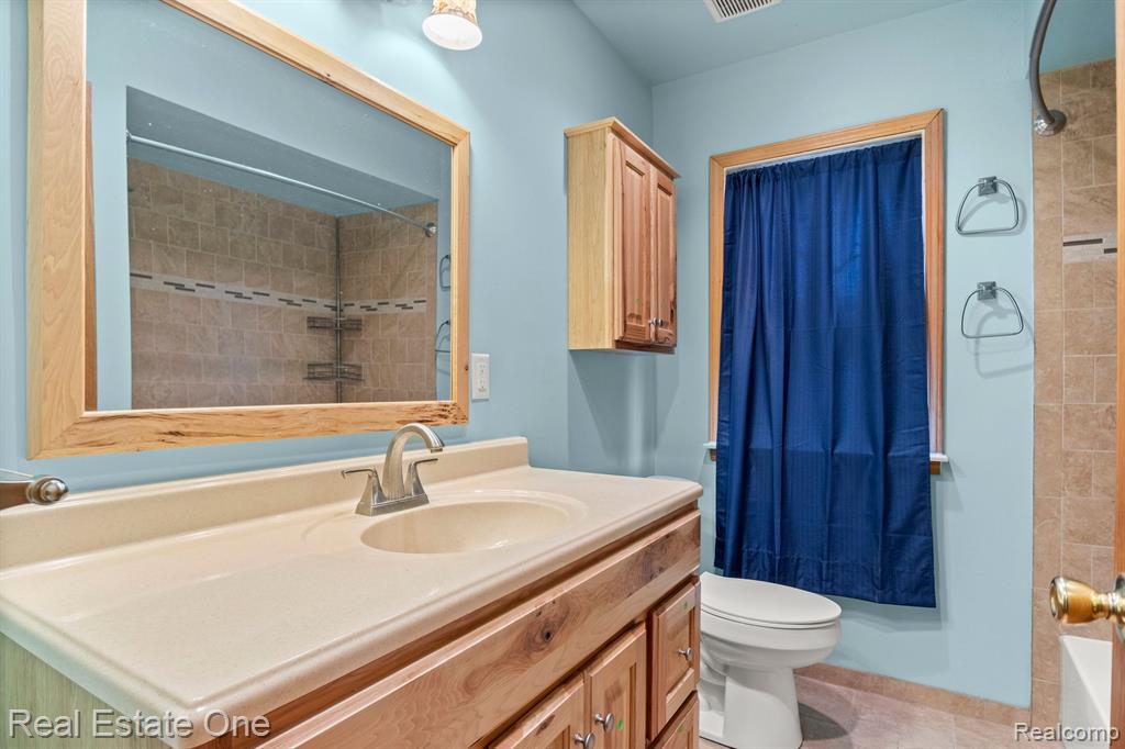 18035 Reed Street Melvindale, MI 48122 - Photo 16 of 37