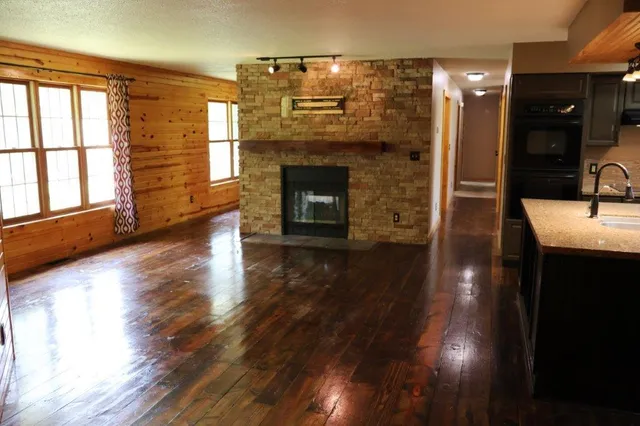 $379,900 | 2113 80th Street, Somerset, WI 54025