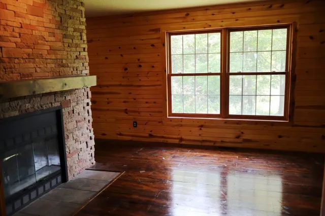 $379,900 | 2113 80th Street, Somerset, WI 54025