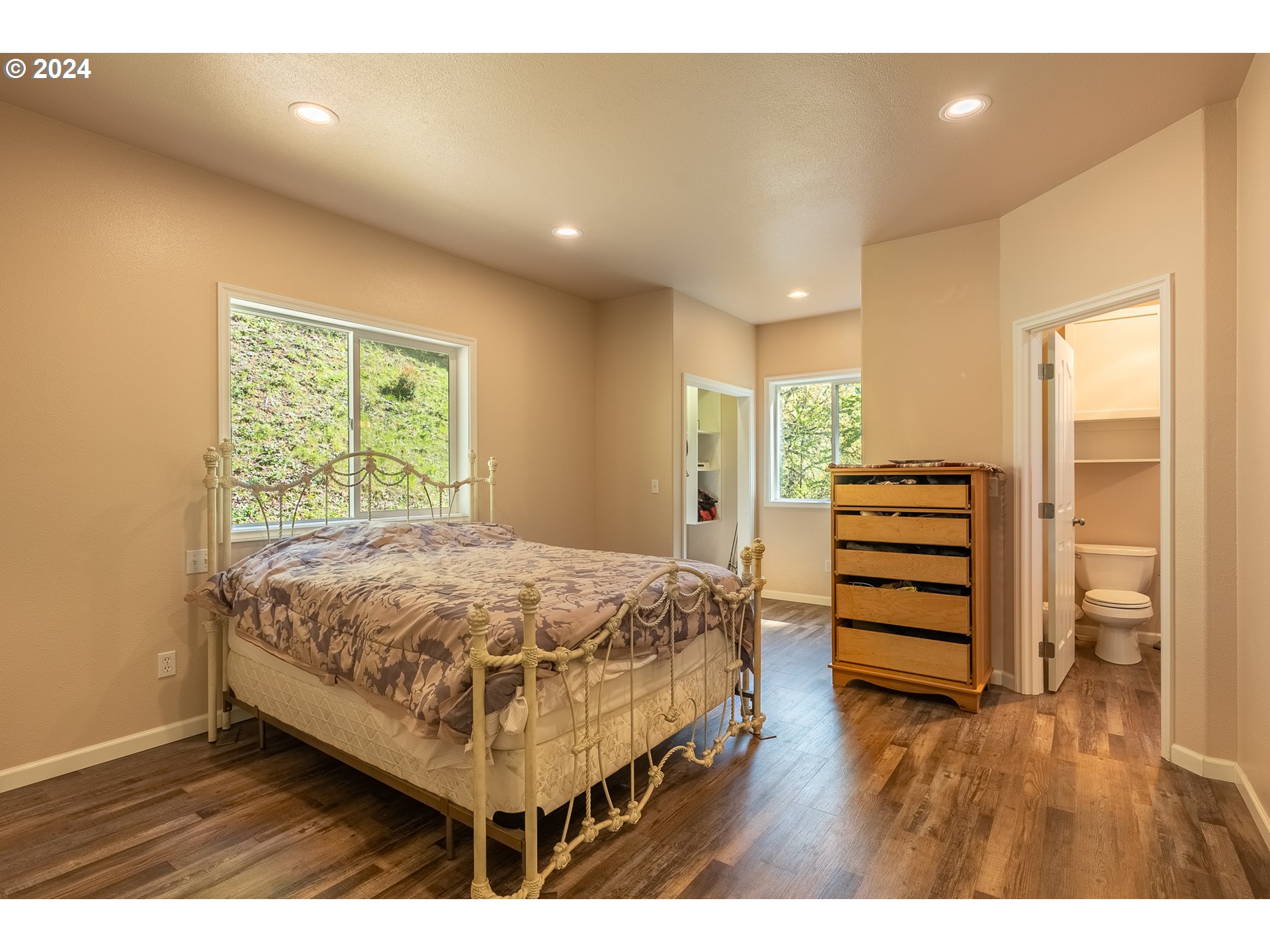 12309 Highway 126 Mapleton, OR 97453 - Photo 20 of 35 Gallery Image 20