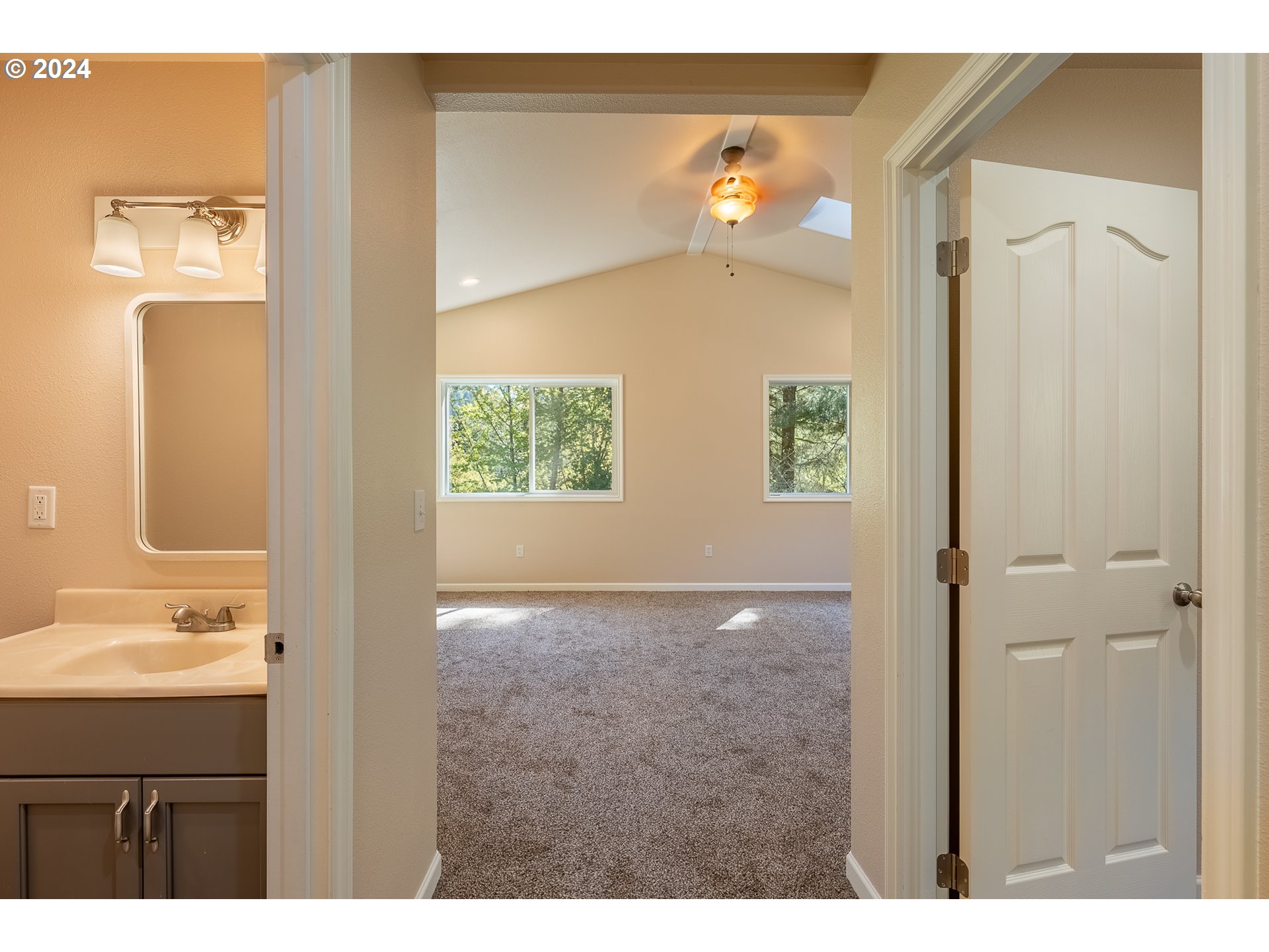 12309 Highway 126 Mapleton, OR 97453 - Photo 27 of 35 Gallery Image 27