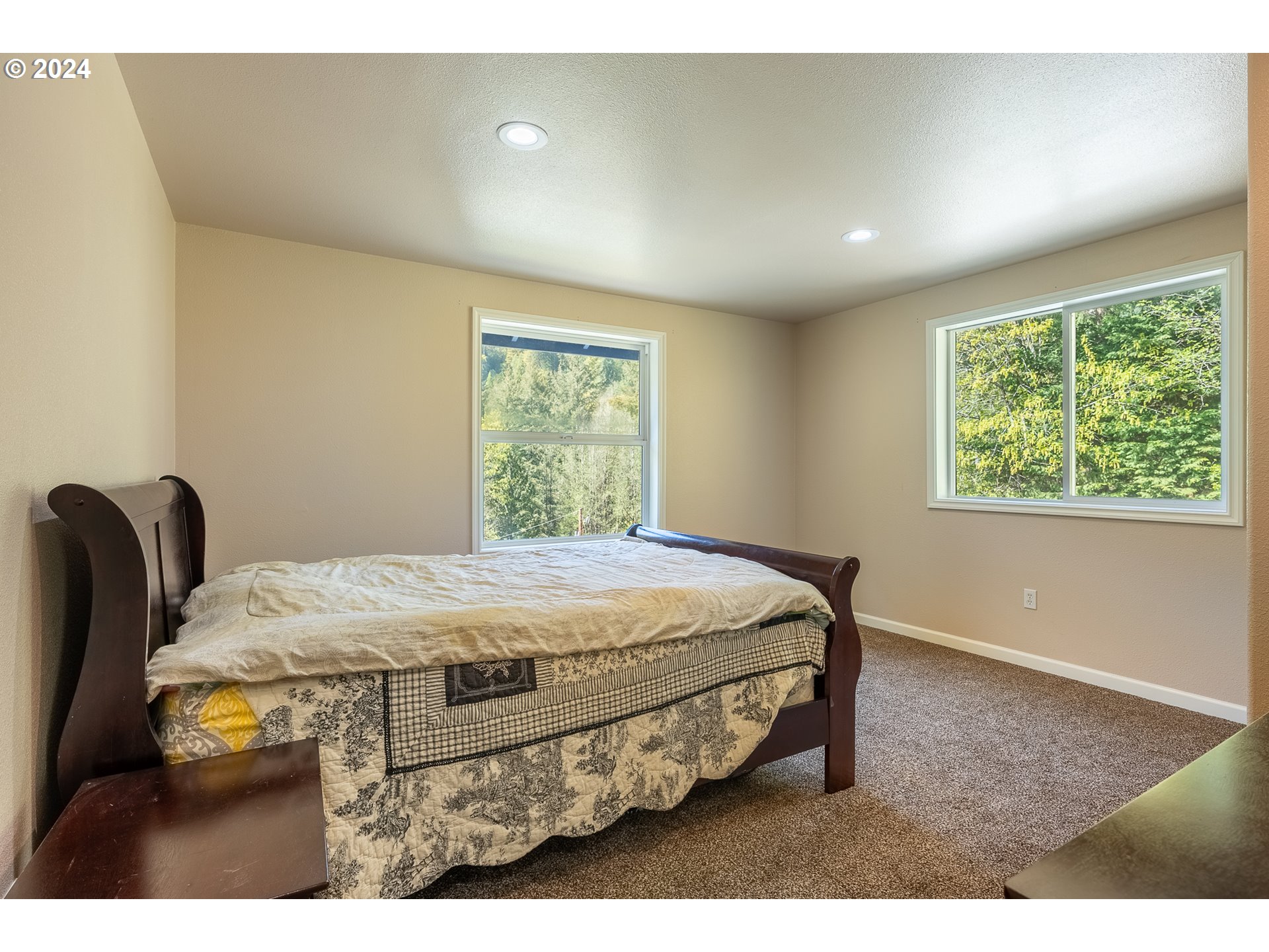 12309 Highway 126 Mapleton, OR 97453 - Photo 30 of 35 Gallery Image 30