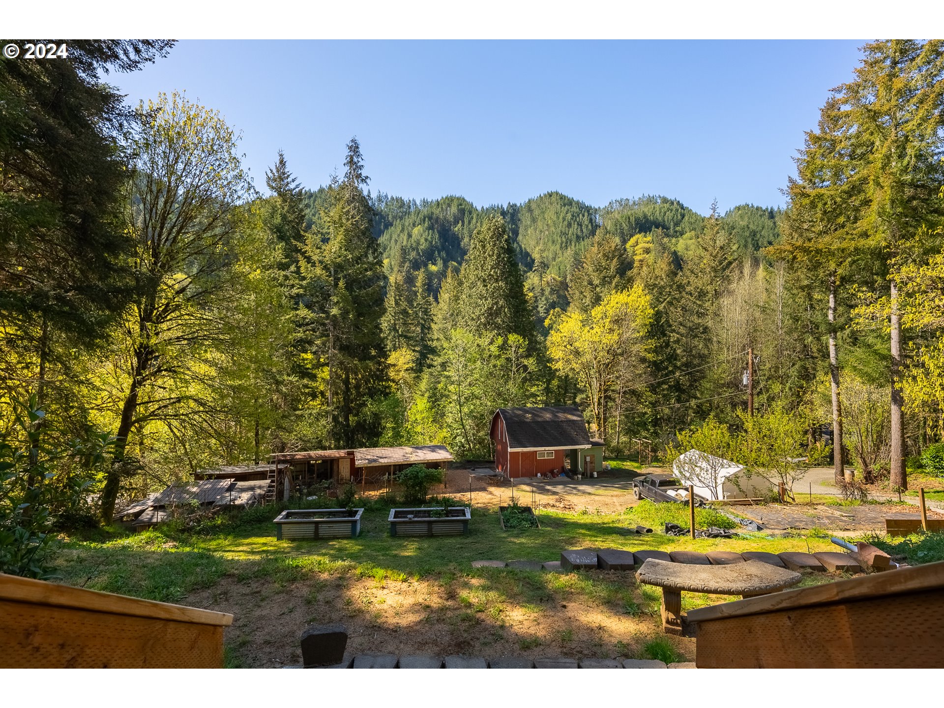 12309 Highway 126 Mapleton, OR 97453 - Photo 33 of 35 Gallery Image 33