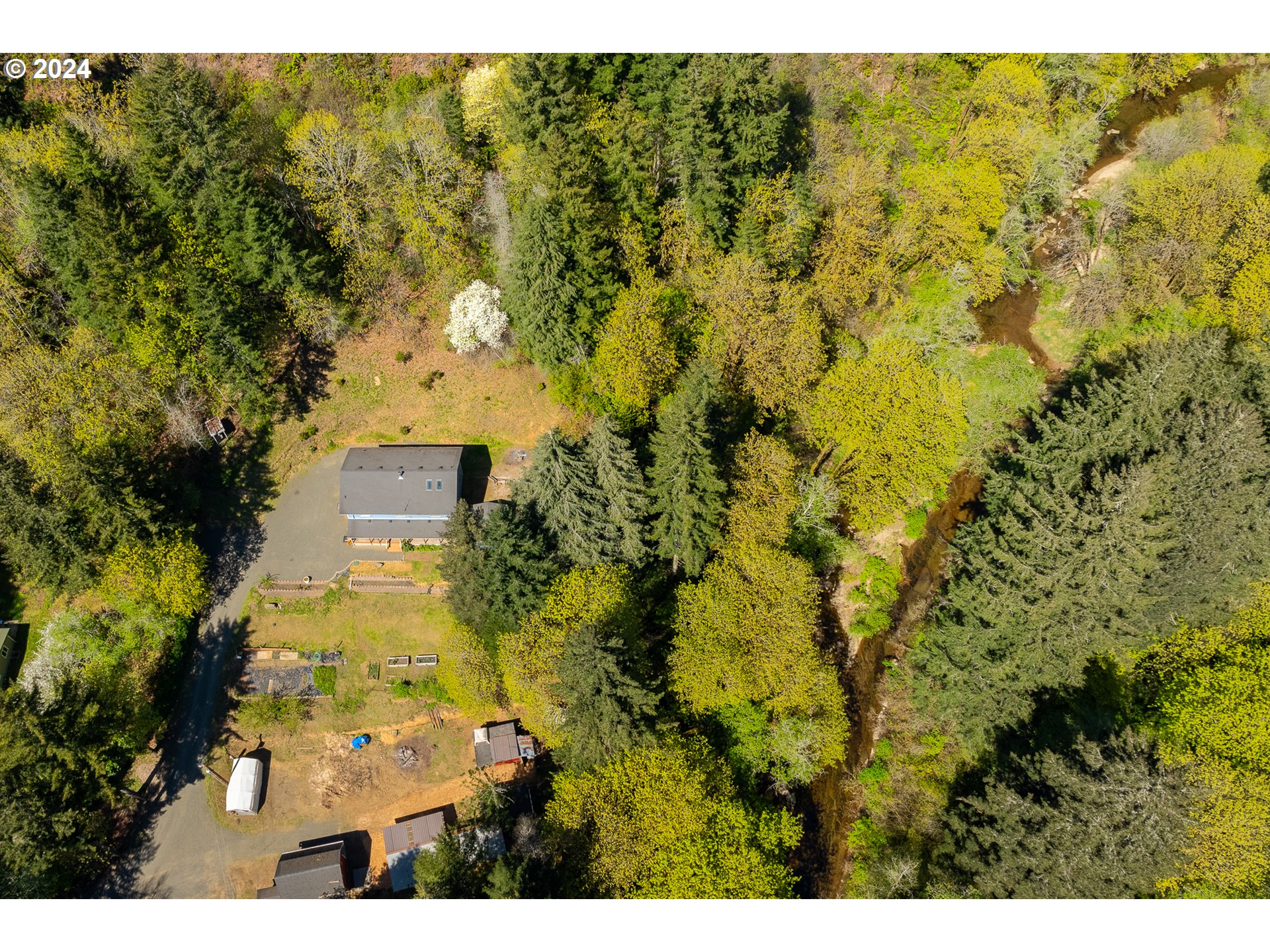 12309 Highway 126 Mapleton, OR 97453 - Photo 35 of 35 Gallery Image 35