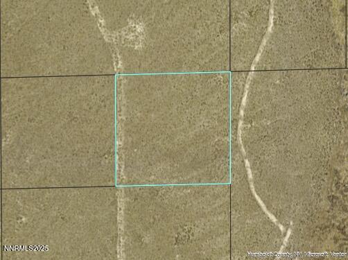 35 Twn: 36 Rng: 41 Golconda, NV 89414 - Photo 2 of 2 a bathroom with a shower