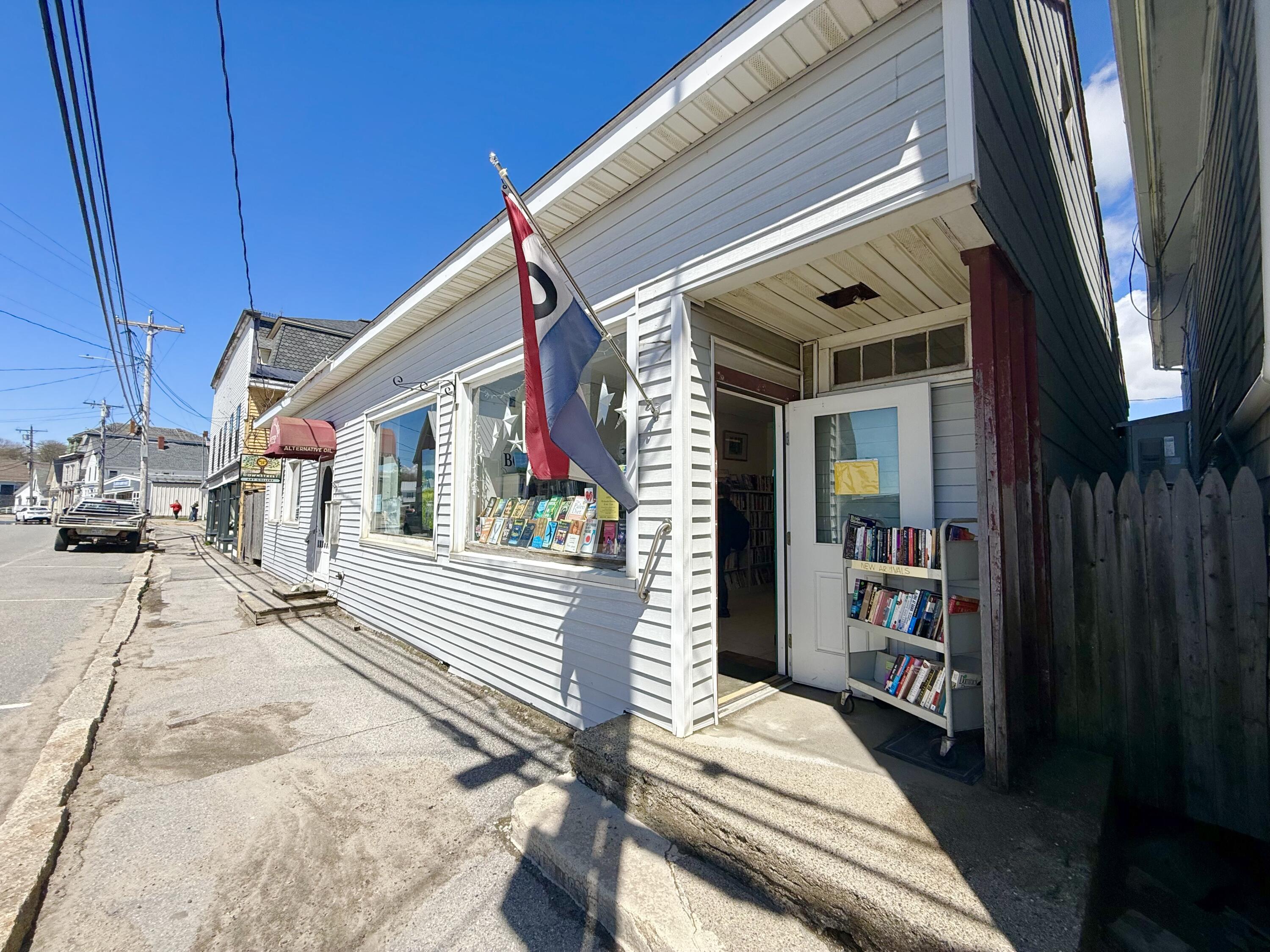 54 West Main Street Vinalhaven, ME 04863 - Photo 15 of 25