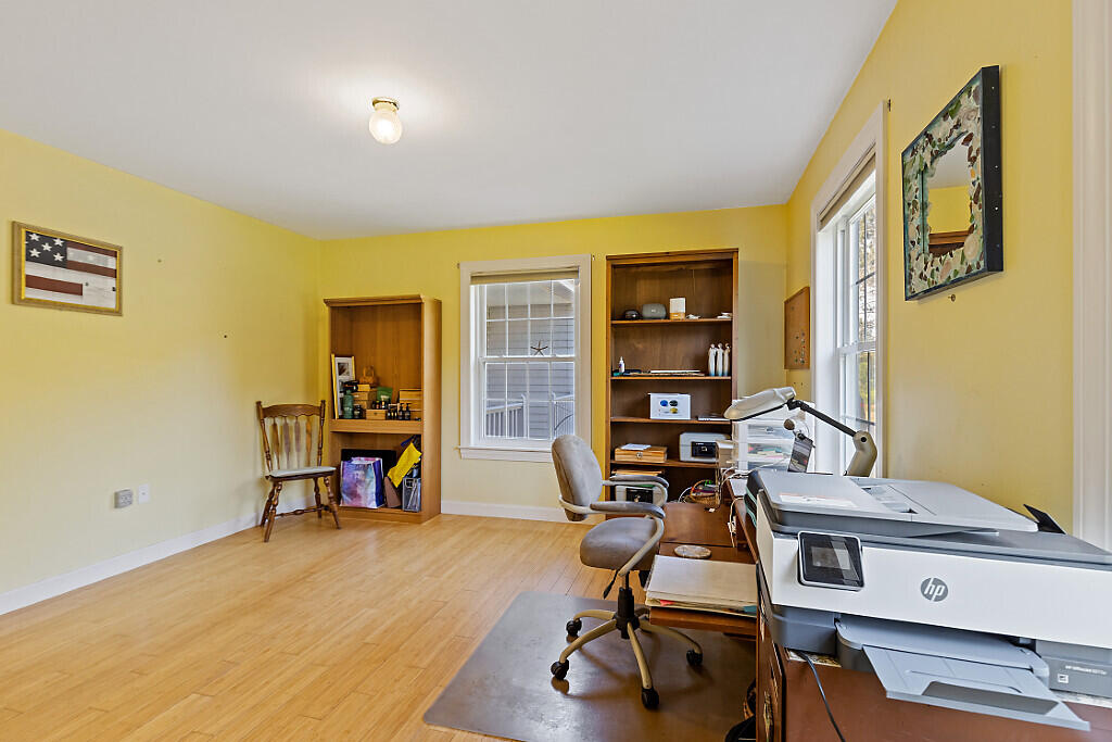25 Powell Road Cumberland, ME 04110 - Photo 27 of 71 44_BP5A0132_DxO_mls