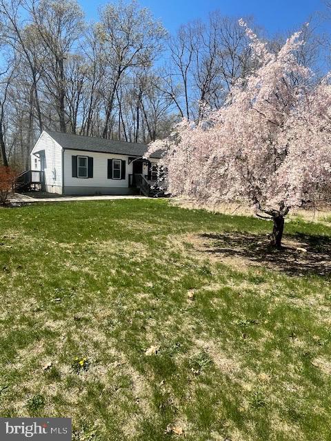 22 Husted Station Road Bridgeton, NJ 08302 - Photo 3 of 25 a front view of house with yard