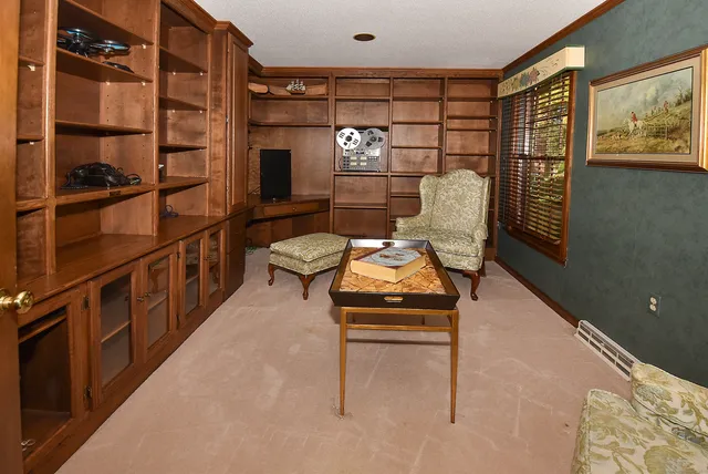 $599,000 | 266 Farmington Avenue, Berlin, CT 06037