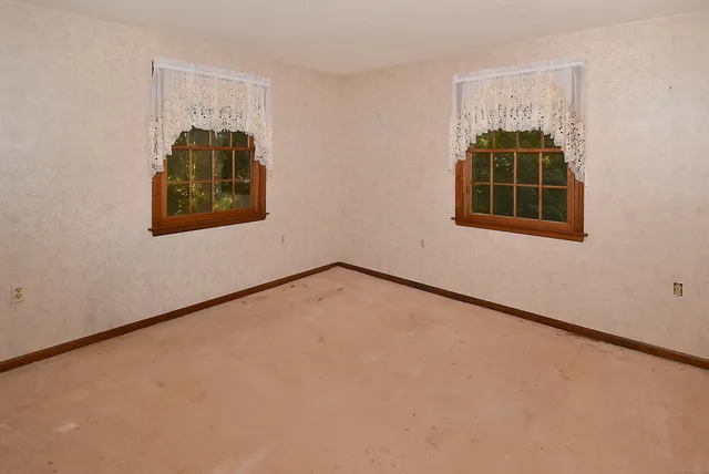 $599,000 | 266 Farmington Avenue, Berlin, CT 06037