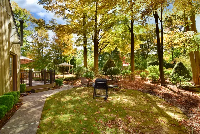 $599,000 | 266 Farmington Avenue, Berlin, CT 06037