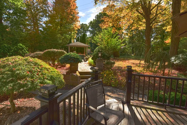 $599,000 | 266 Farmington Avenue, Berlin, CT 06037