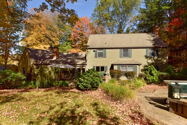 $599,000 | 266 Farmington Avenue, Berlin, CT 06037