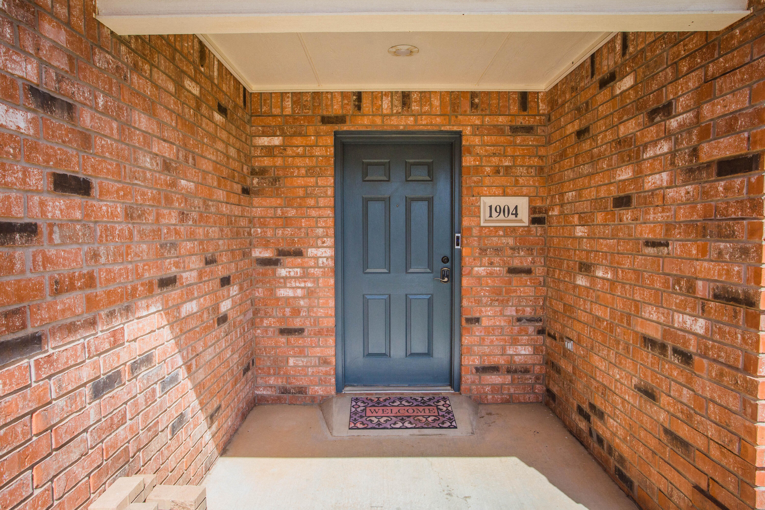 1904 76th Street Lubbock, TX 79423 - Photo 3 of 32