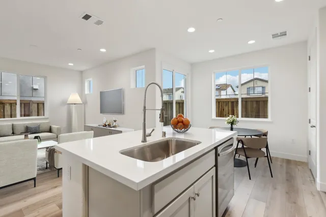 $699,000 | 262 Mindy Way, Pittsburg, CA 94565