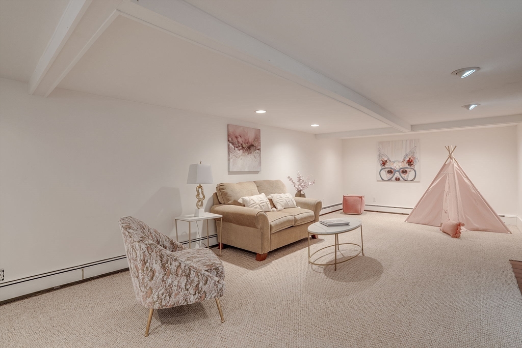 29 Evergreen Road Reading, MA 01867 - Photo 15 of 24 Gallery Image 15