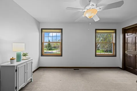 $750,000 | 12 Thornfield Lane, Hawthorn Woods, IL 60047