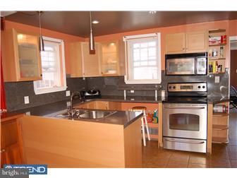 232 Hazelwood Road Aldan, PA 19018 - Photo 5 of 6 Gallery Image 5